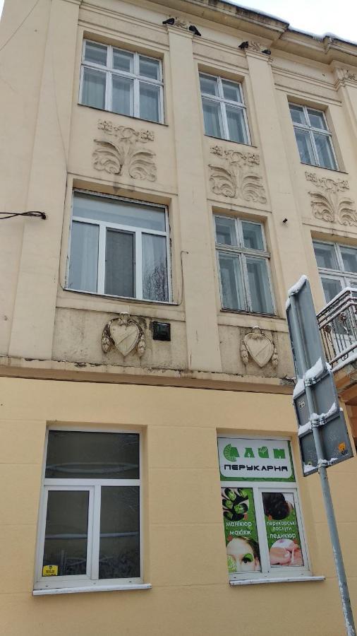 Apartment Anna Lwów Zewnętrze zdjęcie